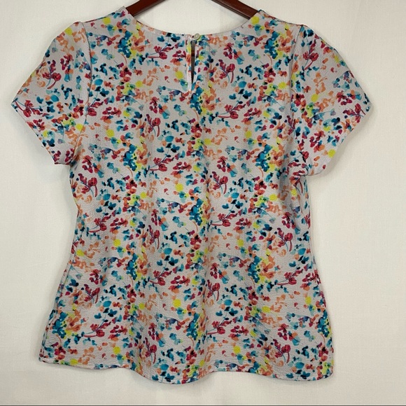 WORTHINGTON Short Sleeved Blouse Floral Flounce Front White Size Petite Medium - Picture 4 of 8